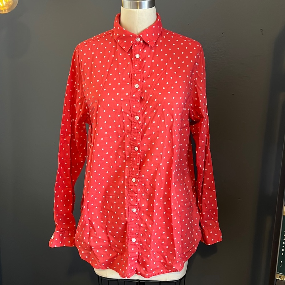 Uniqlo red & white polka dot button down collared blouse